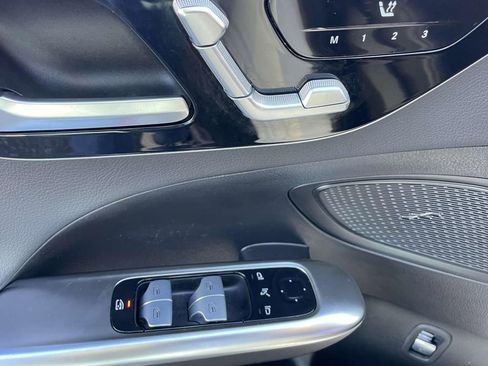 Used 2022 Mercedes-Benz C 300 Sedan image 16