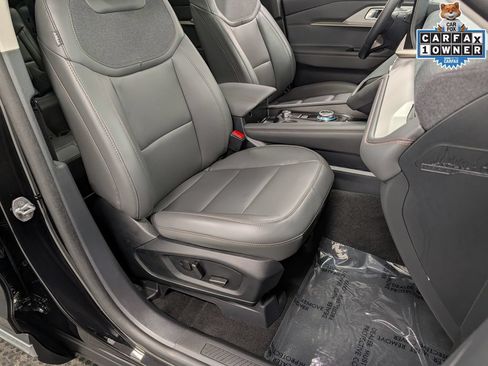 Used 2025 Ford Explorer Active w/ Active Comfort Package AWD/4WD image 31