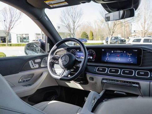 Certified 2025 Mercedes-Benz GLS 450 4MATIC image 21