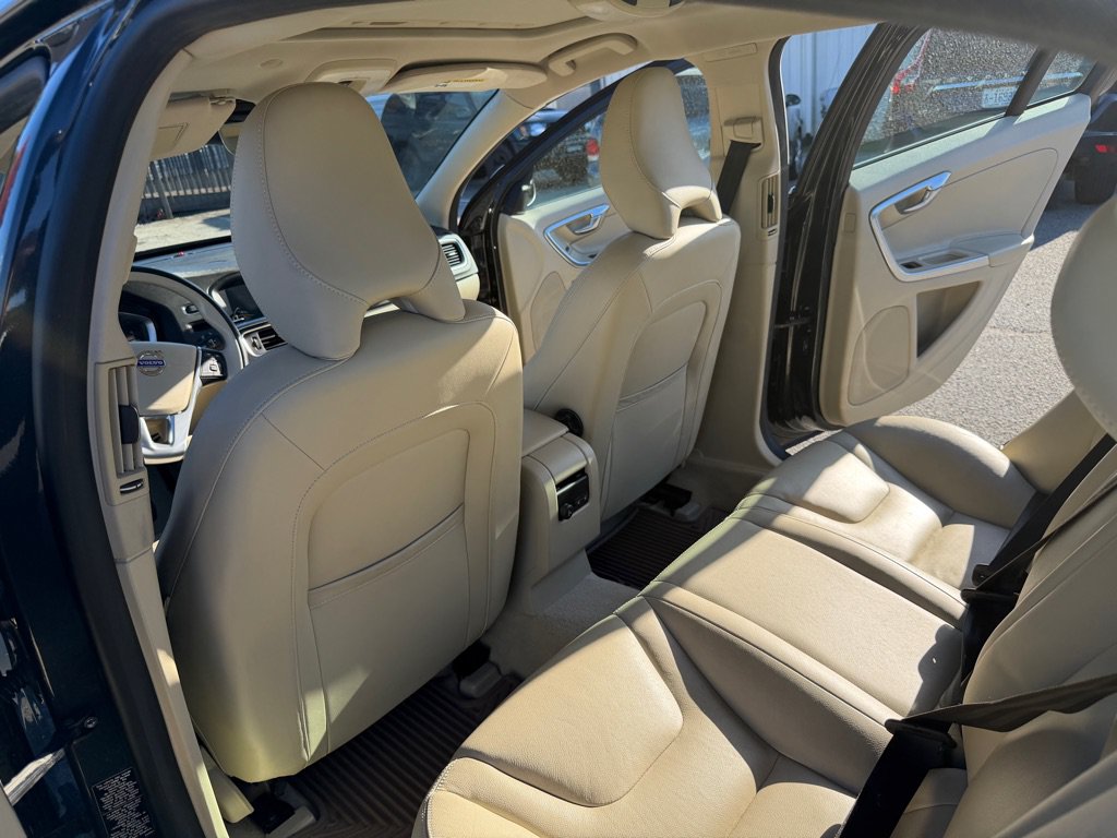 Used 2015 Volvo S60 T5 Platinum FWD image 26