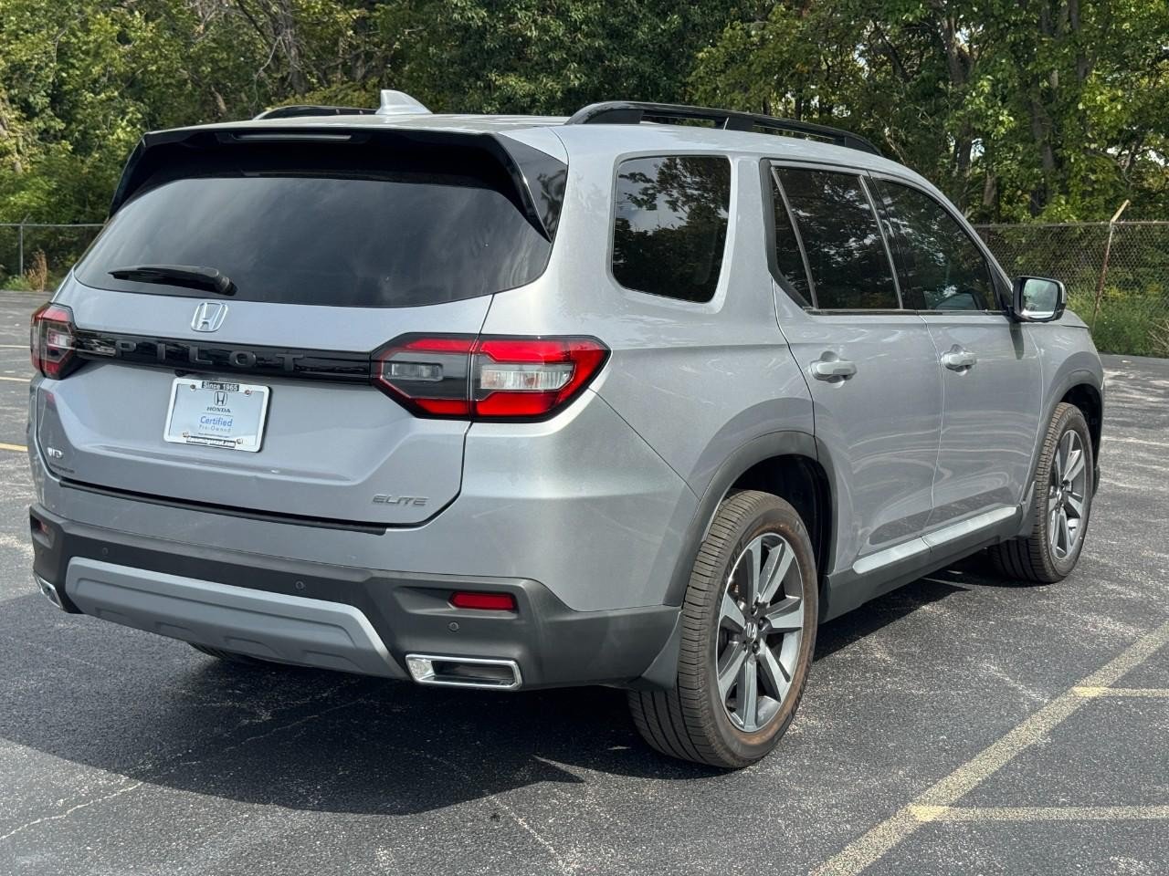 Certified 2023 Honda Pilot Elite image 4