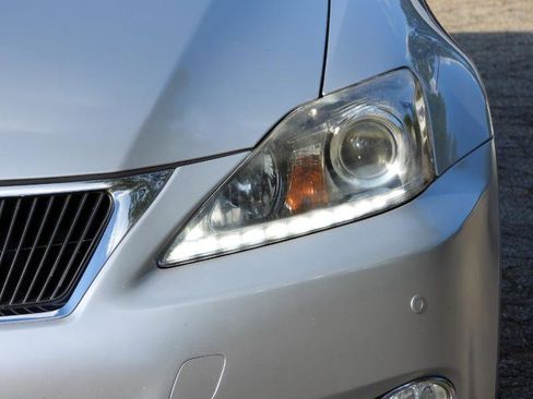 Used 2012 Lexus IS 250C image 25