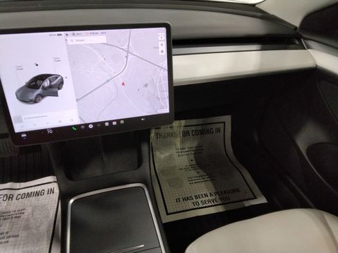 Used 2021 Tesla Model 3 Standard Range Plus image 19