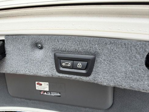 Used 2014 BMW 740Li RWD image 40