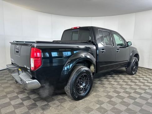 Used 2017 Nissan Frontier SV w/ SV Value Truck Package image 3