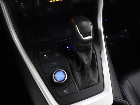 Used 2024 Toyota RAV4 XSE w/ Weather Package image 24