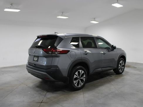 Used 2023 Nissan Rogue SV AWD/4WD image 9