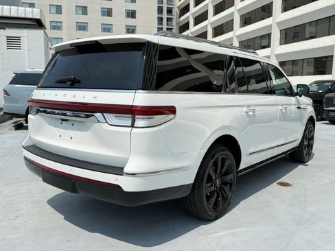 Certified 2023 Lincoln Navigator L Reserve AWD/4WD image 5
