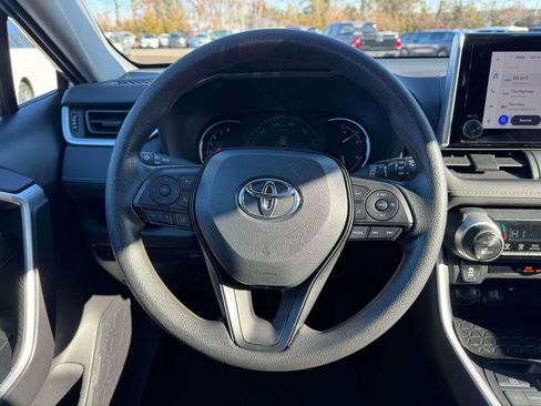 Used 2023 Toyota RAV4 XLE image 20