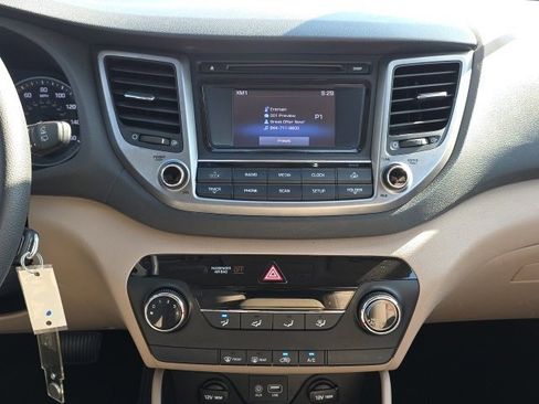Used 2016 Hyundai Tucson SE w/ Option Group 02 image 11