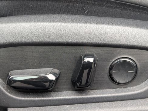 Used 2019 Lexus ES 350 w/ Premium Package image 21