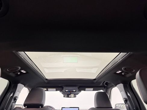 New 2026 Ford Explorer ST w/ Sun And Sound Package image 9