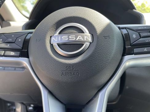 Used 2025 Nissan Altima 2.5 SL AWD/4WD image 30