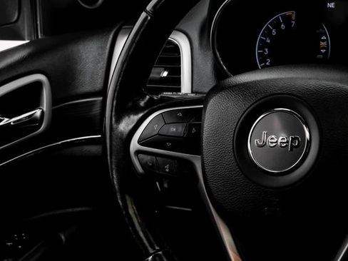 Used 2021 Jeep Grand Cherokee Limited AWD/4WD image 25