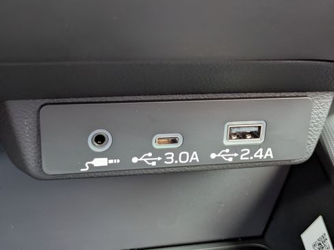 Used 2026 Subaru Forester Premium AWD/4WD image 21
