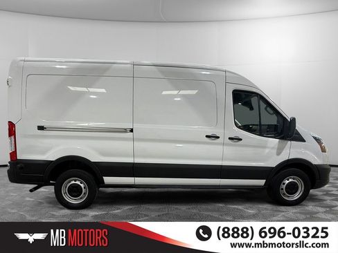 Used 2024 Ford Transit 250 148 Medium Roof image 2