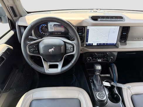 Used 2024 Ford Bronco Wildtrak AWD/4WD image 21