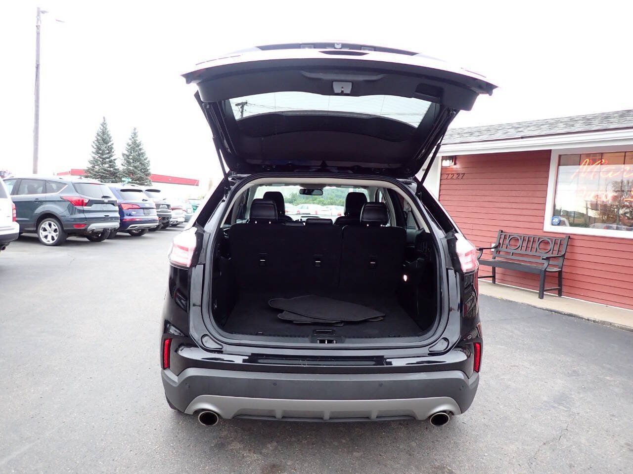 Used 2020 Ford Edge SEL FWD image 5
