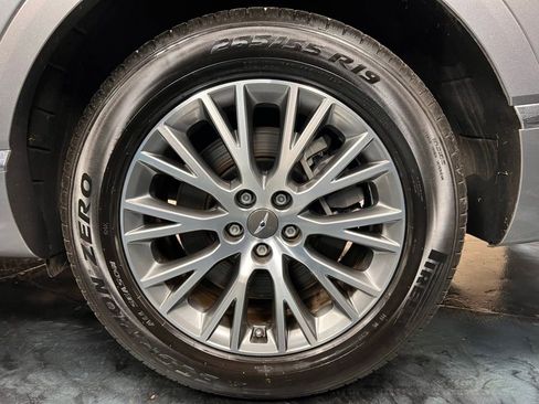 Used 2021 Genesis GV80 2.5T RWD image 24