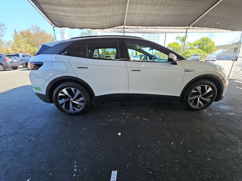 Used 2023 Volkswagen ID.4 Pro RWD image 4