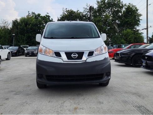 Used 2020 Nissan NV200 SV image 2