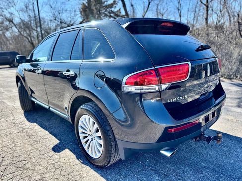 Used 2013 Lincoln MKX Base 4dr SUV w/ Wood Pkg image 3