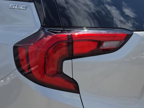 Certified 2021 GMC Terrain SLE w/ Driver Convenience Package FWD image 34