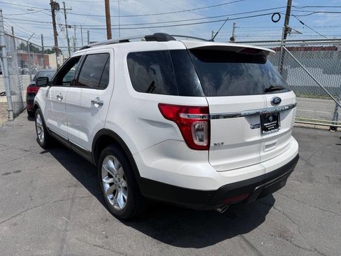 Used 2014 Ford Explorer XLT w/ Equipment Group 202A AWD/4WD image 4