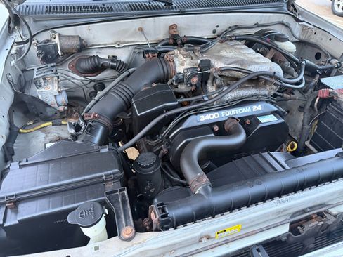 Used 2004 Toyota Tacoma V6 image 20