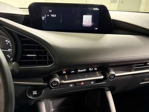 Used 2023 MAZDA MAZDA3 s image 26
