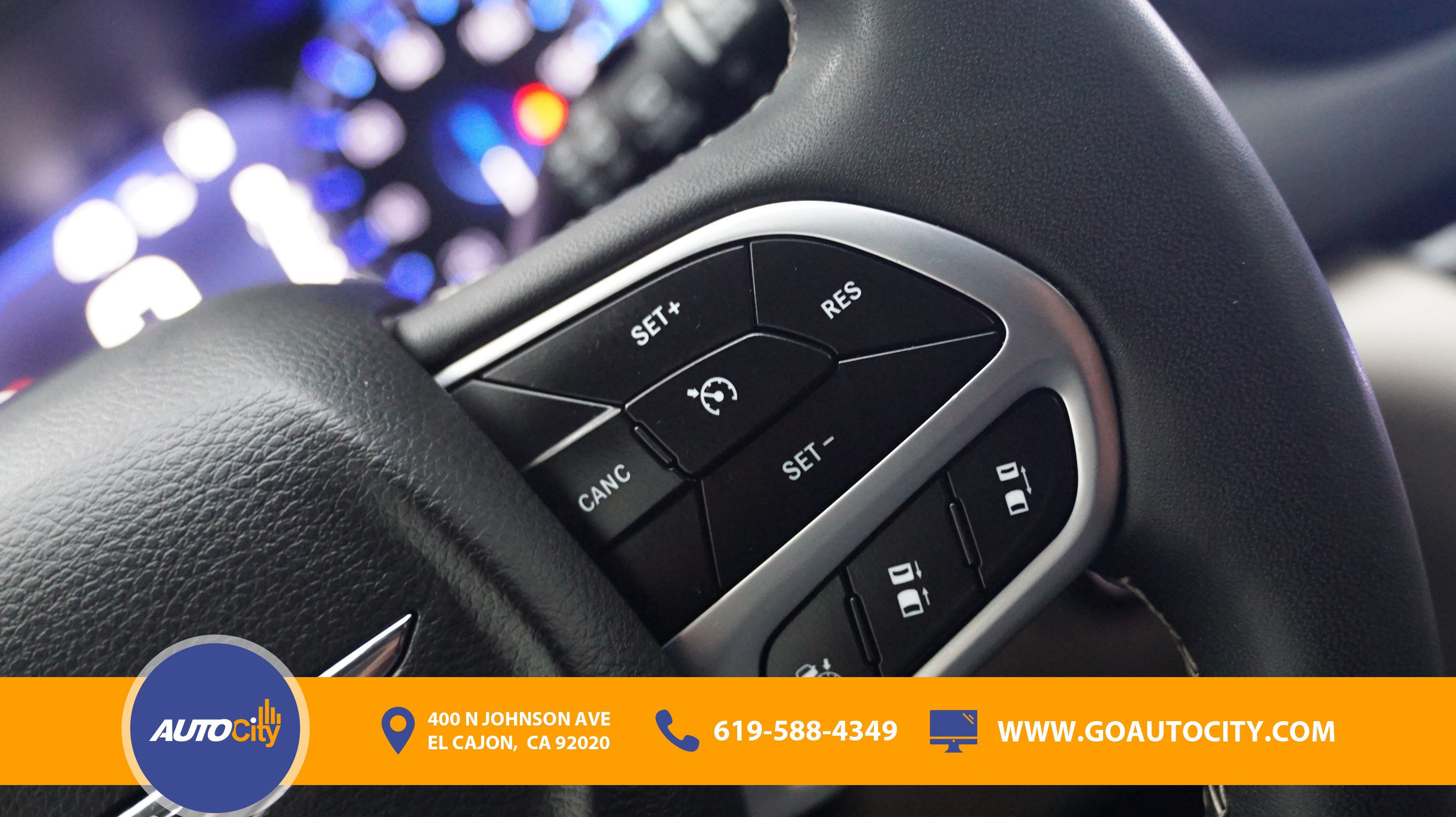 Used 2024 Chrysler Pacifica Touring-L FWD image 21