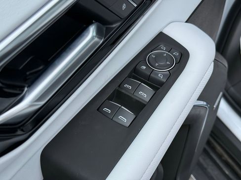 New 2026 Chevrolet Tahoe Premier AWD/4WD image 12