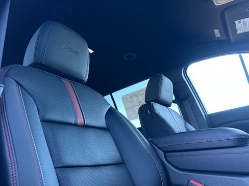 New 2026 Chevrolet Traverse RS w/ LPO, Illumination Package image 18