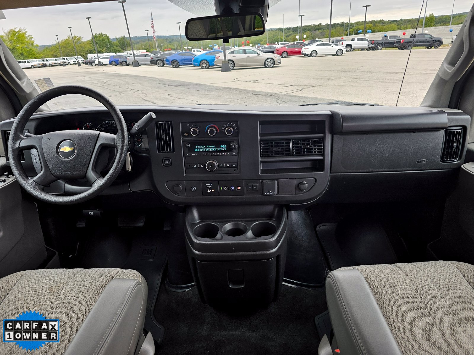 Used 2025 Chevrolet Express 3500 LT w/ LT Preferred Equipment Group RWD image 22