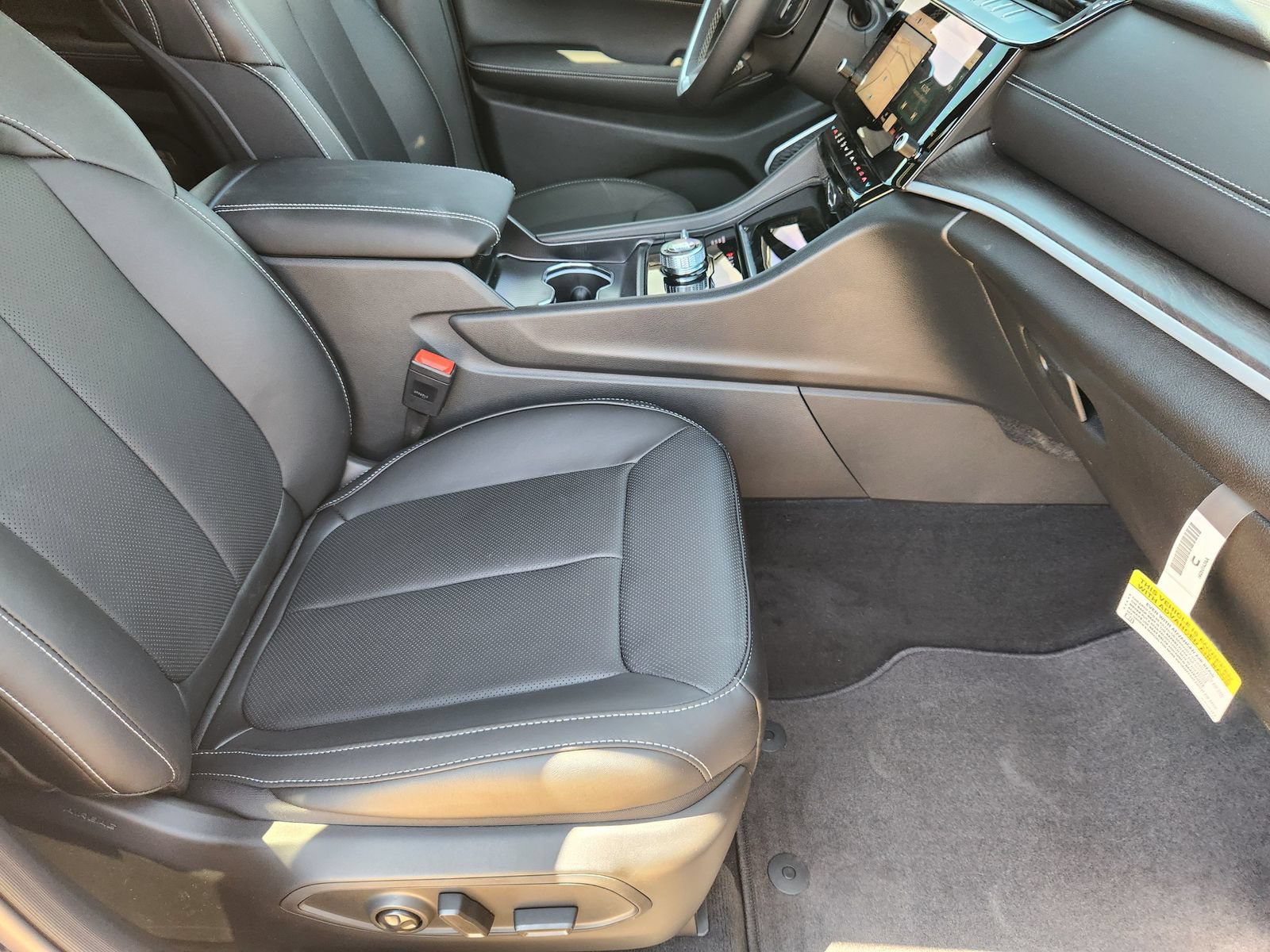 New 2027 Jeep Grand Cherokee Limited AWD/4WD image 15