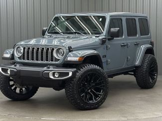 Used 2025 Jeep Wrangler Unlimited Sahara w/ Safety Group AWD/4WD video 1