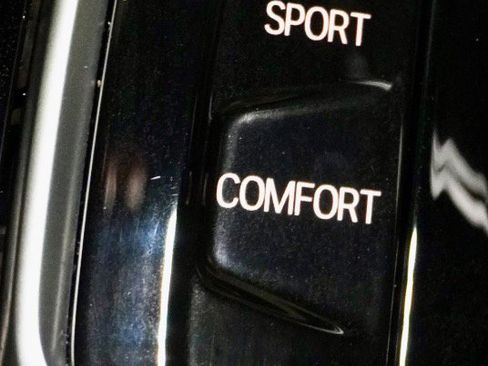 Used 2018 BMW 540i image 25