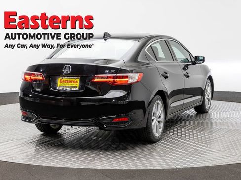 Used 2018 Acura ILX FWD image 5