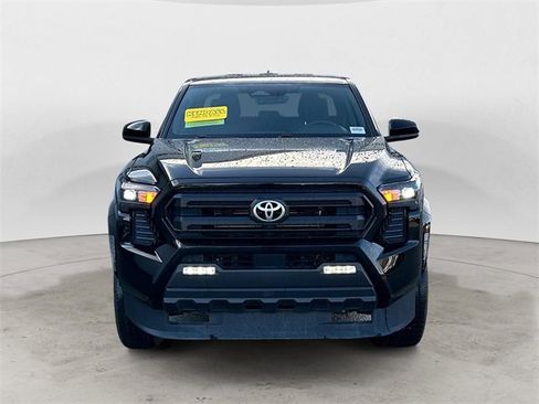 Used 2024 Toyota Tacoma SR5 image 8