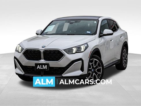 Used 2025 BMW X2 xDrive28i image 1