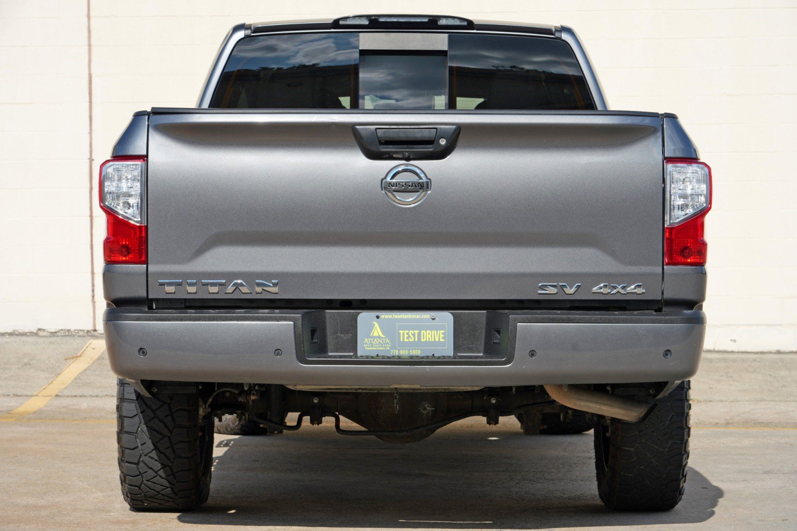 Used 2021 Nissan Titan SV w/ SV Convenience Package AWD/4WD image 10
