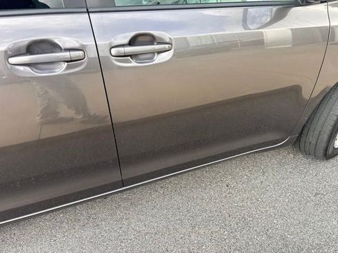 Used 2012 Toyota Sienna LE FWD image 27