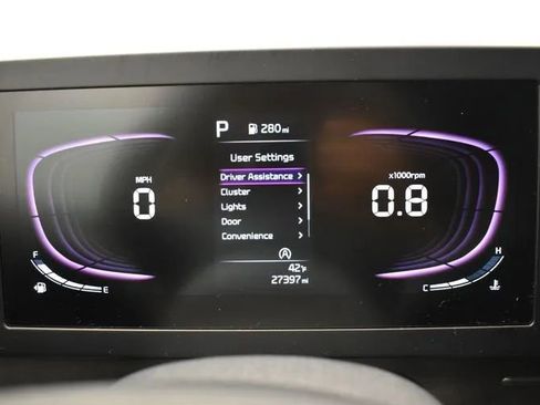 Used 2025 Kia Sportage LX AWD/4WD image 27