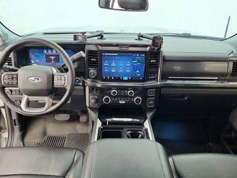 Used 2025 Ford F250 Lariat w/ Lariat Ultimate Package AWD/4WD image 24