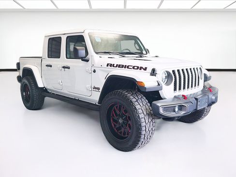 Used 2020 Jeep Gladiator Rubicon image 3