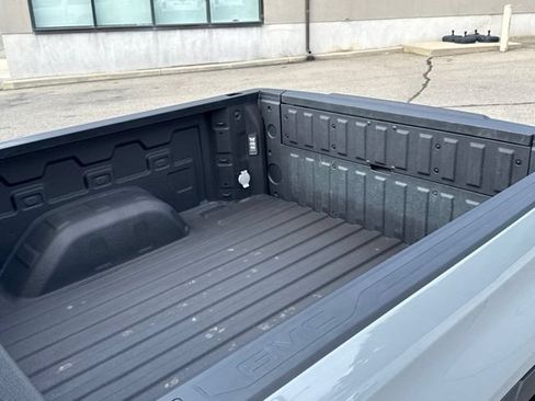 Used 2024 GMC Sierra 1500 AT4X AWD/4WD image 14