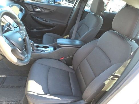 Used 2022 Chevrolet Malibu LT image 24