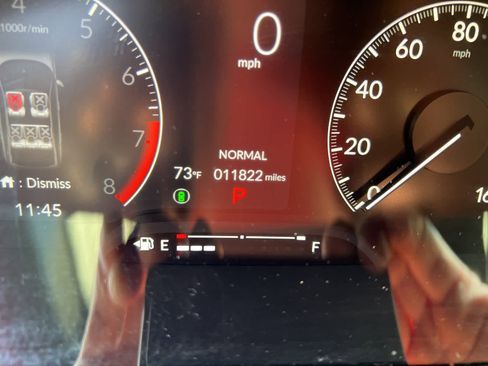 Used 2024 Honda Civic Sport image 2