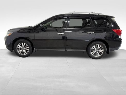 Used 2019 Nissan Pathfinder S image 5