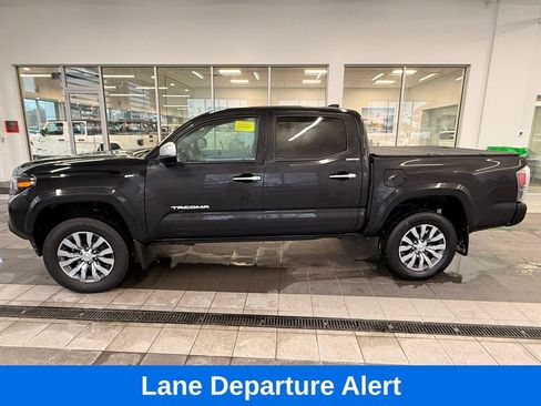 Used 2021 Toyota Tacoma Limited image 5
